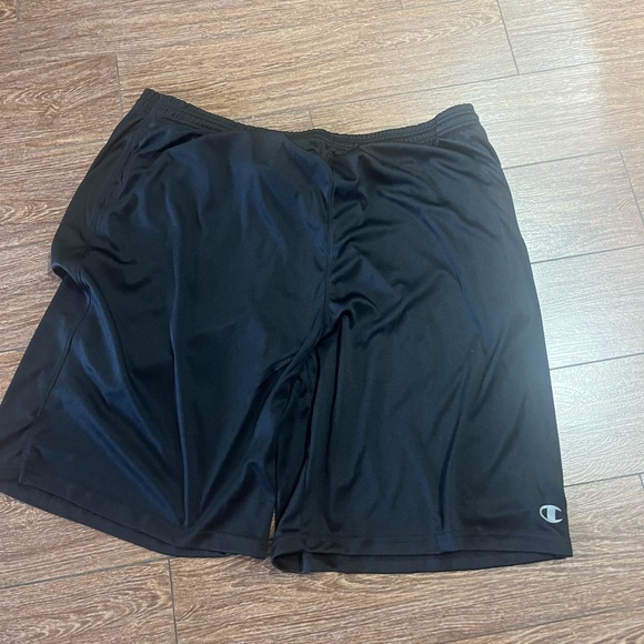 Champion shorts - Picture 1 of 3